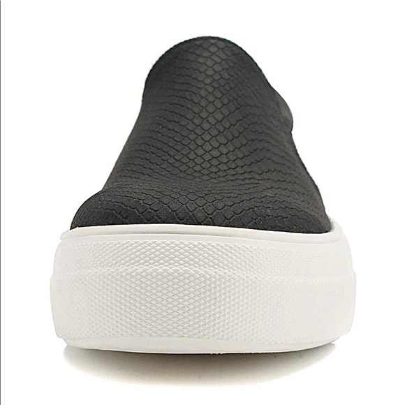 Black Snake Print Embossed Slip On Sneakers - Picture 3 of 10